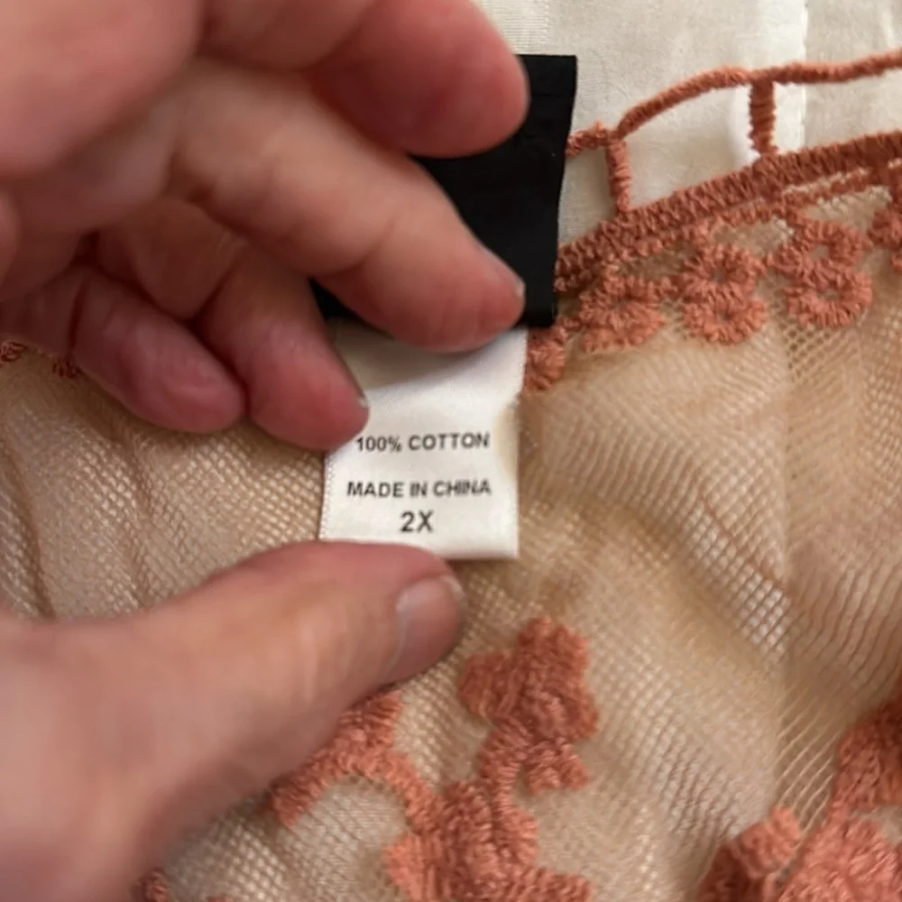 “Bobeau” coral crocheted lace top - Picture 6 of 6